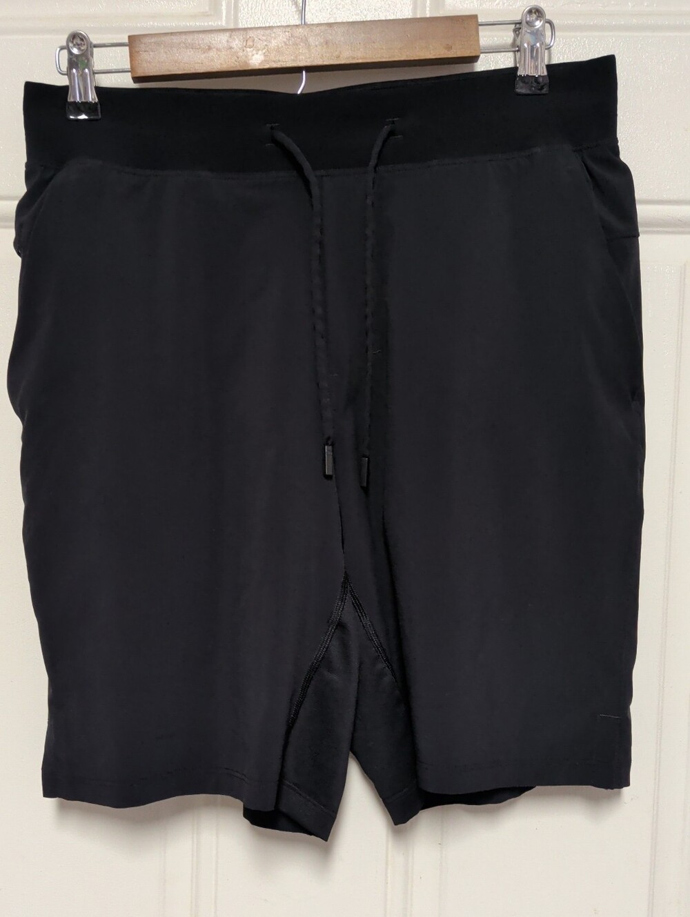 Lululemon T.H.E. Short 9" Linerless Men's Medium Black Swift Fabric